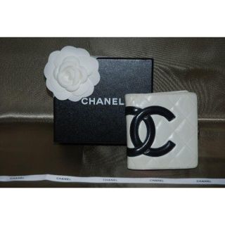 シャネル(CHANEL)の正規品美品！シャネル　カンボンライン　ラムスキン折り財布(財布)