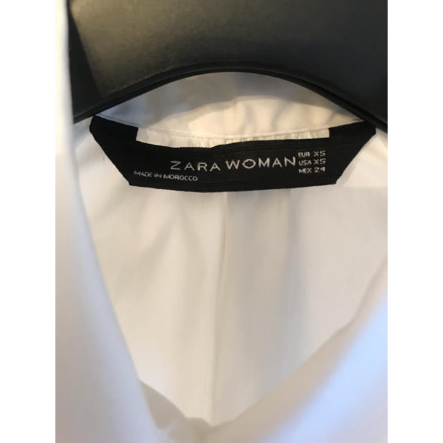 ZARA(ザラ)の【未使用品】ZARA デザインシャツ👚32サイズ レディースのトップス(シャツ/ブラウス(半袖/袖なし))の商品写真