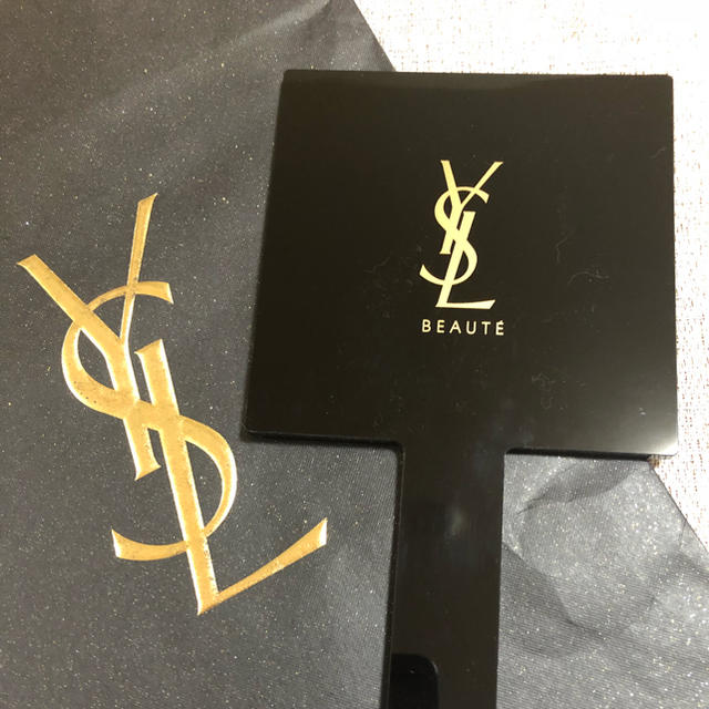 Yves Saint Laurent Beaute(イヴサンローランボーテ)のル・スティルメンバー限定 手鏡 レディースのファッション小物(ミラー)の商品写真