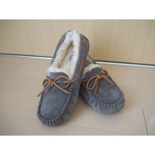 アグ(UGG)のUGG　モカシン　ダコタ　ムートン(スリッポン/モカシン)