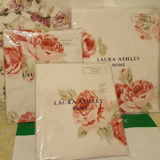 LAURA ASHLEY(ローラアシュレイ)のベッドリネン3点セット♡クチュールローズ♡ キッズ/ベビー/マタニティの寝具/家具(シーツ/カバー)の商品写真