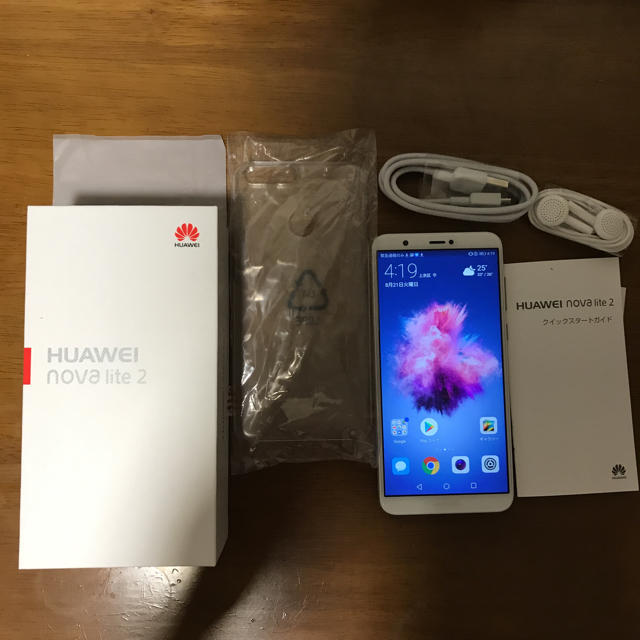 ANDROID(アンドロイド)のHUAWEI nova lite2 極美品 スマホ/家電/カメラのスマートフォン/携帯電話(スマートフォン本体)の商品写真