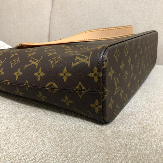 LOUIS VUITTON(ルイヴィトン)のぐんぐん様 ヴィトントートバッグ レディースのバッグ(トートバッグ)の商品写真