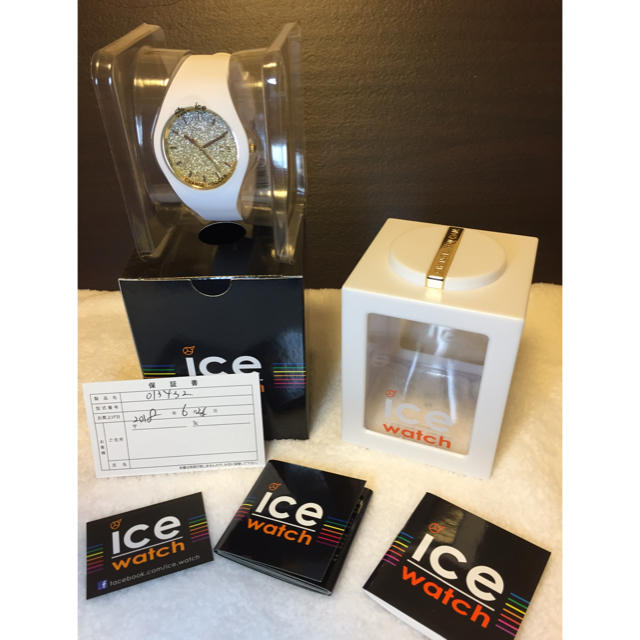 ice watch(アイスウォッチ)の【新品未使用】アイスウォッチlo  ゴールド Medium レディースのファッション小物(腕時計)の商品写真