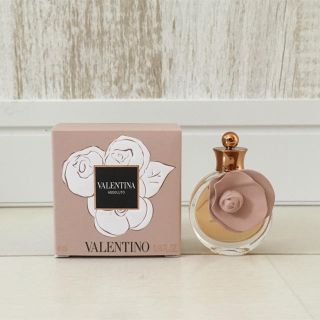 ヴァレンティノ(VALENTINO)のみかん様専用 ヴァレンティナ アブソリュート オードパルファム(香水(女性用))