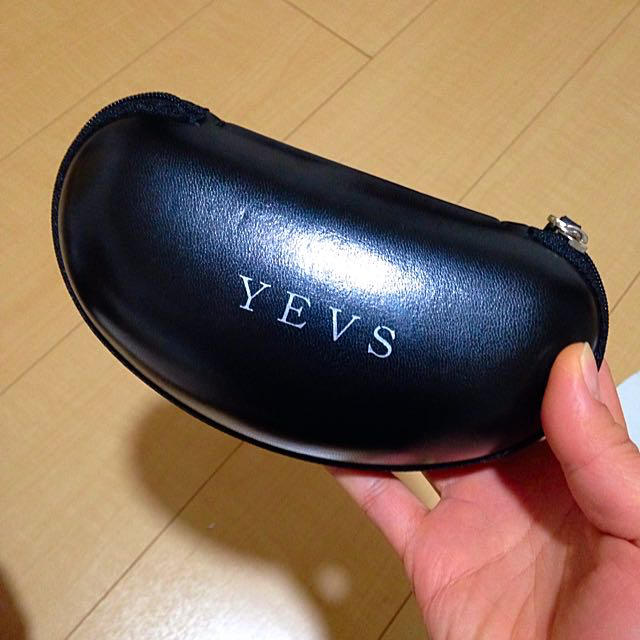 YEVS(イーブス)のYEVSメガネケース レディースのファッション小物(サングラス/メガネ)の商品写真