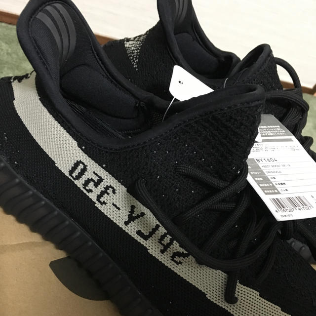 adidas(アディダス)の27.5 新品未使用 Yeezy boost 350 v2 oreo メンズの靴/シューズ(スニーカー)の商品写真