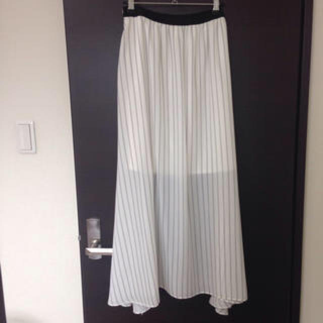 JEANASIS(ジーナシス)のストライプシースルースカート レディースのスカート(ロングスカート)の商品写真