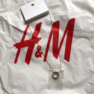 エイチアンドエム(H&M)の安室奈美恵さん ネックレスゴールドH&Mお値下げ不可(ネックレス)