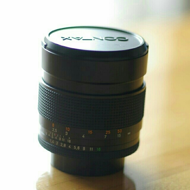 Carl Zeiss Planar 85mm F/1.4 T* MMJ