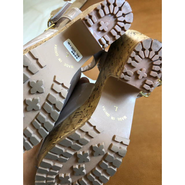 MAJESTIC LEGON(マジェスティックレゴン)のエナメルサンダル レディースの靴/シューズ(サンダル)の商品写真
