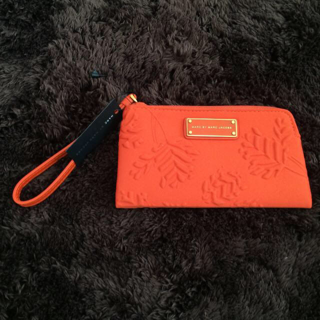 MARC BY MARC JACOBS(マークバイマークジェイコブス)のマークバイ♡ミニポーチ レディースのファッション小物(ポーチ)の商品写真