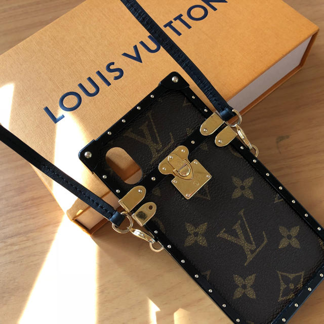 LOUIS VUITTON(ルイヴィトン)のルイヴィトン アイ・トランク IPHONE X iPhoneケース モノグラム  スマホ/家電/カメラのスマホアクセサリー(iPhoneケース)の商品写真