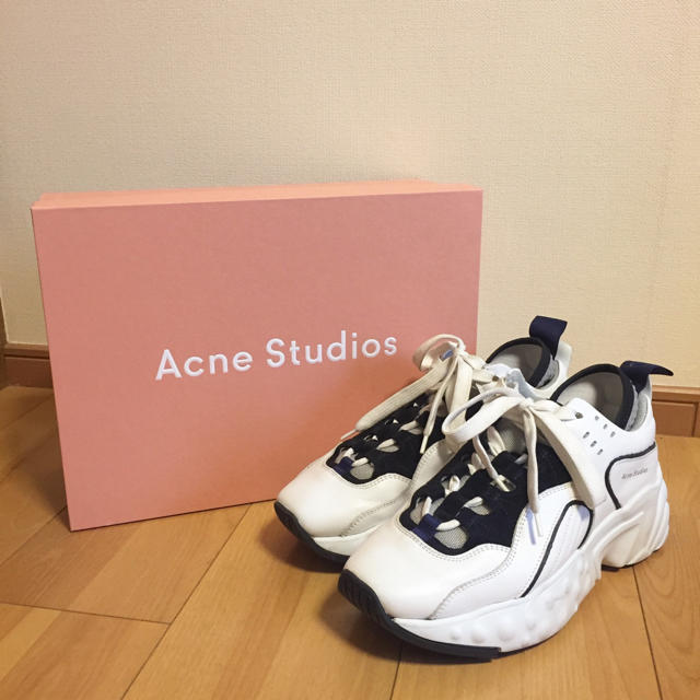 ACNE(アクネ)のcoccochanさま専用 acne テクニカルスニーカー 37 レディースの靴/シューズ(スニーカー)の商品写真