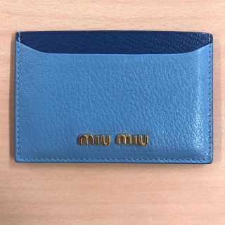 ミュウミュウ(miumiu)のmiumiu パスケース カードケース(パスケース/IDカードホルダー)