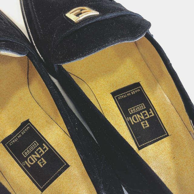 FENDI(フェンディ)のフェンディ FENDI ローファー スウェード スエード素材 ブラック レディースの靴/シューズ(ローファー/革靴)の商品写真
