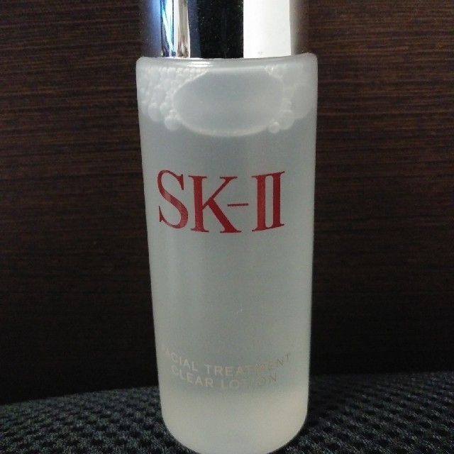 SK-II(エスケーツー)のSK-Ⅱフェイシャルトリートメントエッセンス&クリアローション、ポーチつき コスメ/美容のスキンケア/基礎化粧品(化粧水/ローション)の商品写真