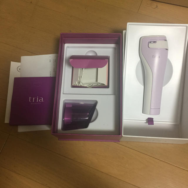 トリアスキンエイジングケアレーザー スマホ/家電/カメラの美容/健康(フェイスケア/美顔器)の商品写真