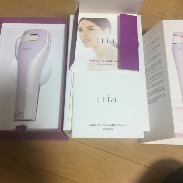 トリアスキンエイジングケアレーザー スマホ/家電/カメラの美容/健康(フェイスケア/美顔器)の商品写真