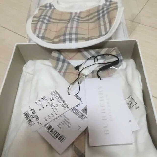 BURBERRY(バーバリー)のバーバリー キッズ/ベビー/マタニティのベビー服(~85cm)(ロンパース)の商品写真