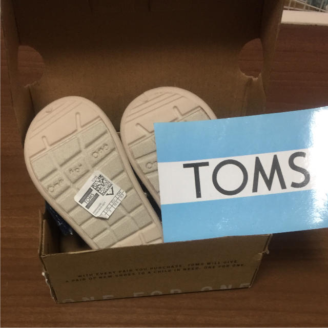 TOMS(トムズ)のtoms キッズ  スリッポン 11センチ キッズ/ベビー/マタニティのベビー靴/シューズ(~14cm)(スリッポン)の商品写真