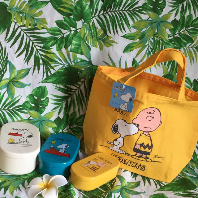 SNOOPY(スヌーピー)の新品＊スヌーピ  ランチボックス＊スヌーピ  トート インテリア/住まい/日用品のキッチン/食器(弁当用品)の商品写真