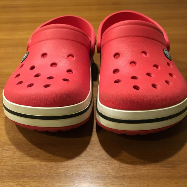 crocs(クロックス)のちゃむ様専用: クロックス  キッズ ジュニア2 20cm キッズ/ベビー/マタニティのキッズ靴/シューズ(15cm~)(サンダル)の商品写真