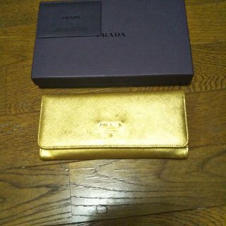 プラダ(PRADA)の不動の人気！ プラダサフィアーノ長財布(財布)