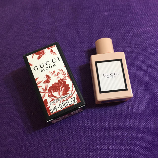 Gucci(グッチ)の新品未開封) Gucci Bloom グッチブルーム オードパルファム 香水 コスメ/美容の香水(ユニセックス)の商品写真