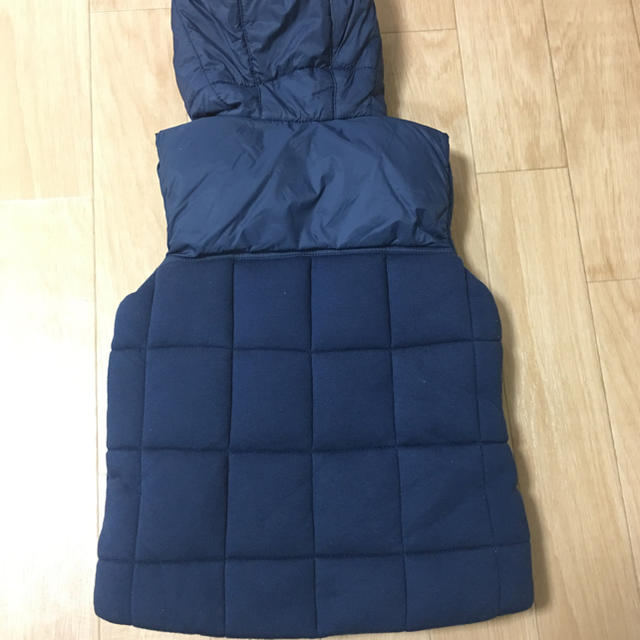 ZARA KIDS(ザラキッズ)のZARA kids ダウンベスト キッズ/ベビー/マタニティのキッズ服男の子用(90cm~)(ジャケット/上着)の商品写真