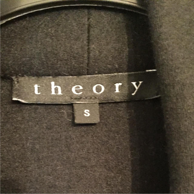 theory(セオリー)のtheory 黒 カーディガン レディースのトップス(カーディガン)の商品写真