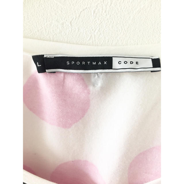 Max Mara(マックスマーラ)のSportmax スポーツマックス☆サイズL レディースのトップス(Tシャツ(半袖/袖なし))の商品写真