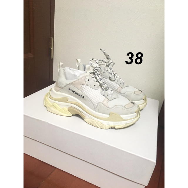 送料無料】 Balenciaga 白 38 s triple 最終価格 - スニーカー