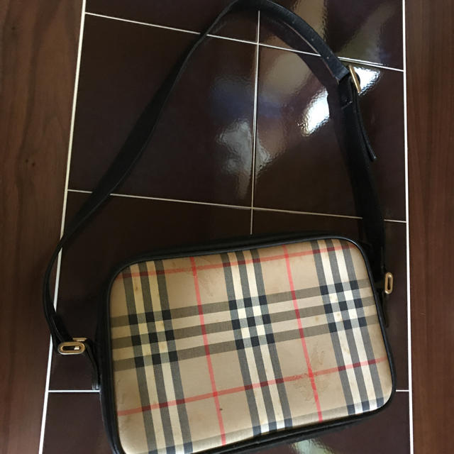 BURBERRY(バーバリー)のバーバリー ポシェット ショルダーバック レディースのバッグ(ショルダーバッグ)の商品写真