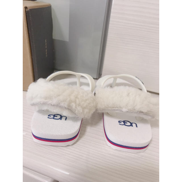 UGG(アグ)のUGG♡ベビーサンダル キッズ/ベビー/マタニティのベビー靴/シューズ(~14cm)(サンダル)の商品写真