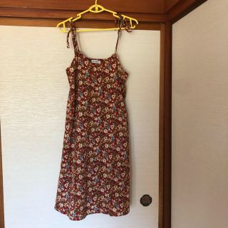 ウィゴー(WEGO)の花柄ワンピース(ひざ丈ワンピース)