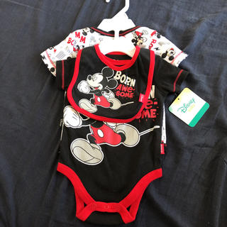 ディズニー(Disney)の新生児 肌着 下着 新品 ハワイ購入 3M ミッキー スタイ(肌着/下着)