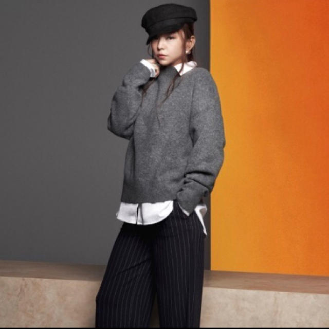 H&H(エイチアンドエイチ)の安室奈美恵×H&M 2点セット レディースのトップス(ニット/セーター)の商品写真
