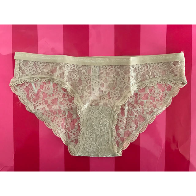 Victoria's Secret(ヴィクトリアズシークレット)の専用新品VSショーツ2枚セット レディースの下着/アンダーウェア(ショーツ)の商品写真