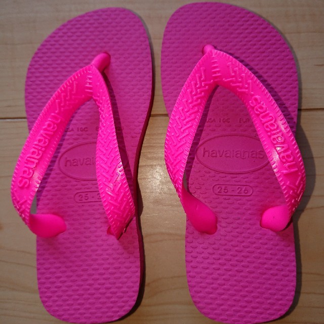 havaianas(ハワイアナス)の新品 ハワイアナス ビーチサンダル キッズ/ベビー/マタニティのキッズ靴/シューズ(15cm~)(サンダル)の商品写真