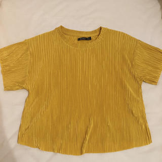 ベルシュカ(Bershka)のBershka  Tシャツ 黄色(Tシャツ(半袖/袖なし))