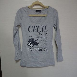 セシルマクビー(CECIL McBEE)のティーシャツ 長袖(Tシャツ(長袖/七分))