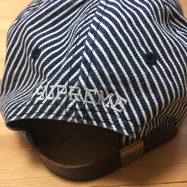 Supreme(シュプリーム)のSupreme S logo cap washed denim stripe  メンズの帽子(キャップ)の商品写真