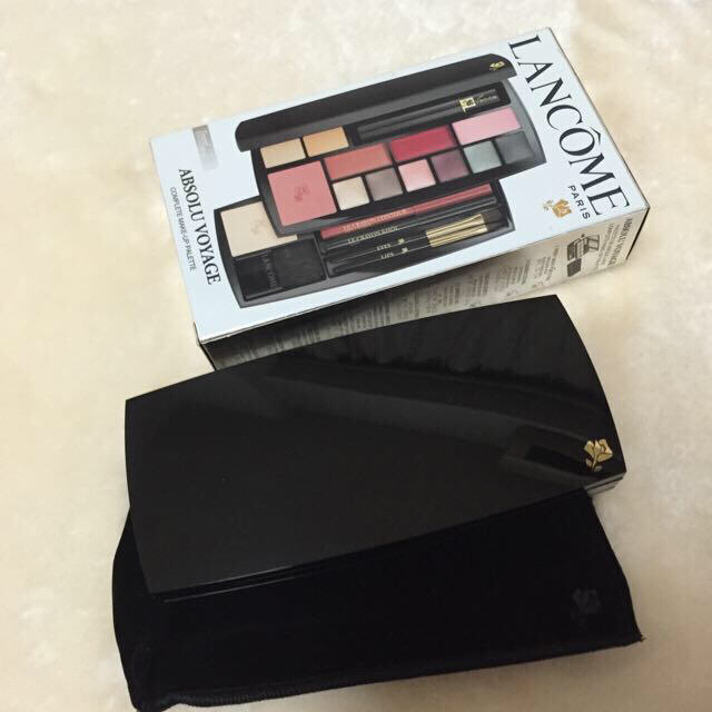 LANCOME(ランコム)のLANCOME❤️メイクパレットおまけ付 コスメ/美容のベースメイク/化粧品(その他)の商品写真