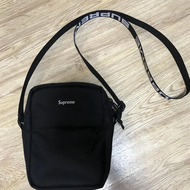 Supreme 18SS Shoulder Bag Black