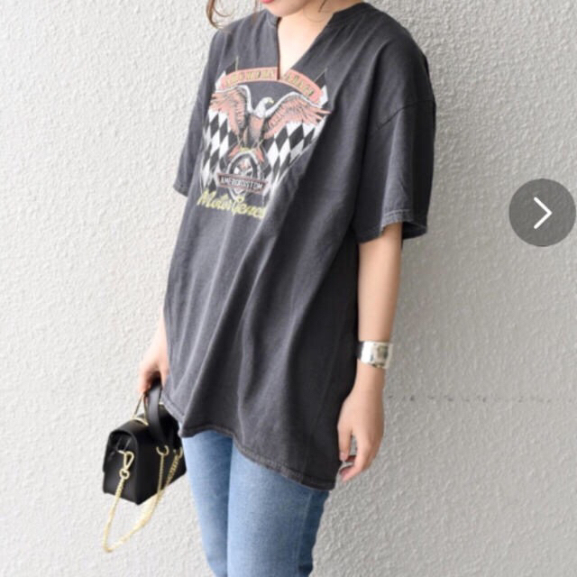 Khaju(カージュ)のGOOD ROCK SPEED:SLIT PRINT TEE レディースのトップス(Tシャツ(半袖/袖なし))の商品写真