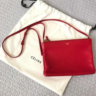 セリーヌ(celine)のceline セリーヌ トリオ ラージ レッド 赤(ショルダーバッグ)