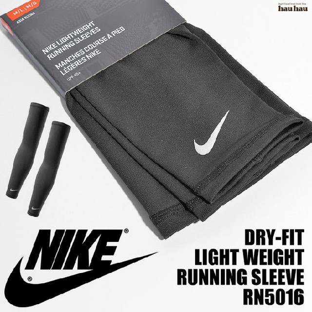 NIKE(ナイキ)の新品 NIKE lightweight running sleeves  レディースのファッション小物(手袋)の商品写真