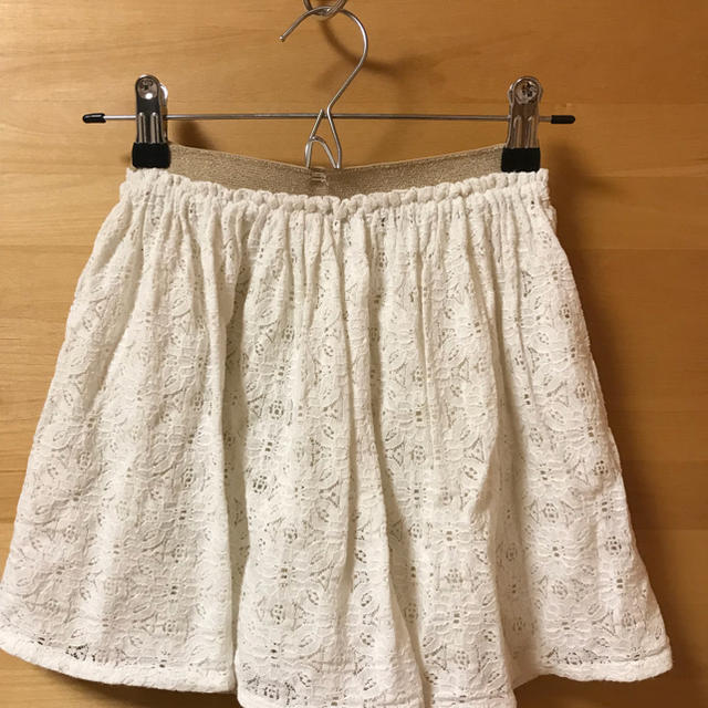 GU(ジーユー)のGUのスカート＆スカパン セット  130 キッズ/ベビー/マタニティのキッズ服女の子用(90cm~)(スカート)の商品写真