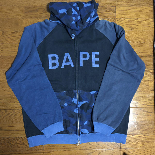 A BATHING APE(アベイシングエイプ)のア ベイシング エイプ カラーカモクレイジーパーカー XL メンズのトップス(パーカー)の商品写真